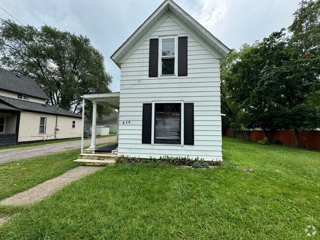 Building Photo - 4 Bedroom 1 Bathroom Just FULLY remodeled Rental