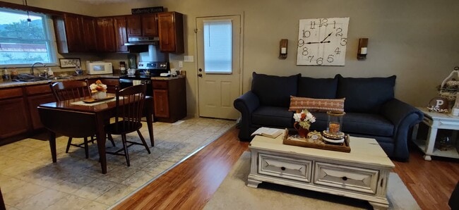 Photo - 1027 Chichester Ave Unit 1027 B