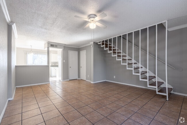 2BR, 1.5BA - 1,010SF - Living Room