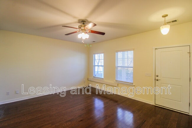 Photo - 4946 Ballantine Dr