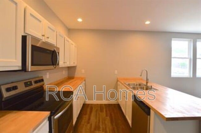 Photo - 3501 N Illinois St