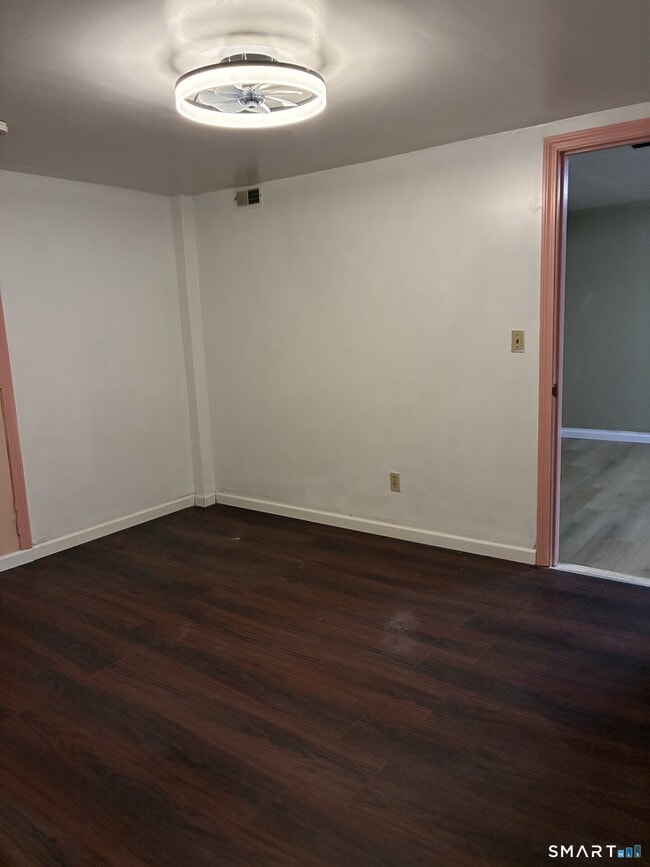 Photo - 440 Main St Unit B