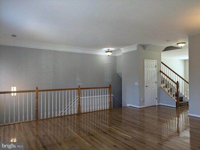 Photo - 4016 Timber Oak Trl