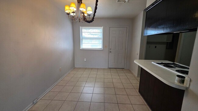 Photo - Edmond Rental