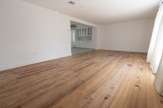 Photo - 86 Winchester St