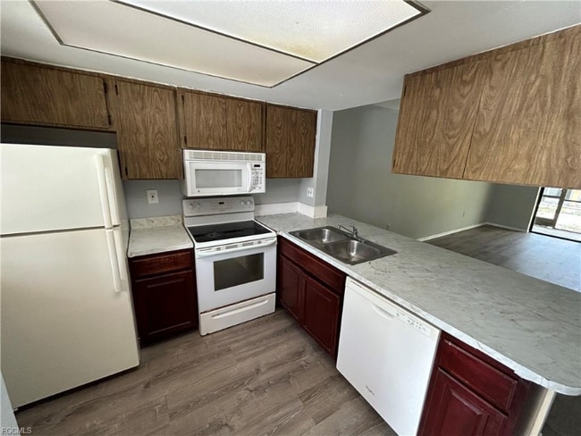 Building Photo - 2690 Park Windsor Dr Unit 601 Rental