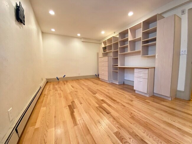 *Las imágenes son muestras representativas de la unidad anunciada. En algunos casos, las unidades reales que visita... - 27 Saint Marys Ct Unidad 99