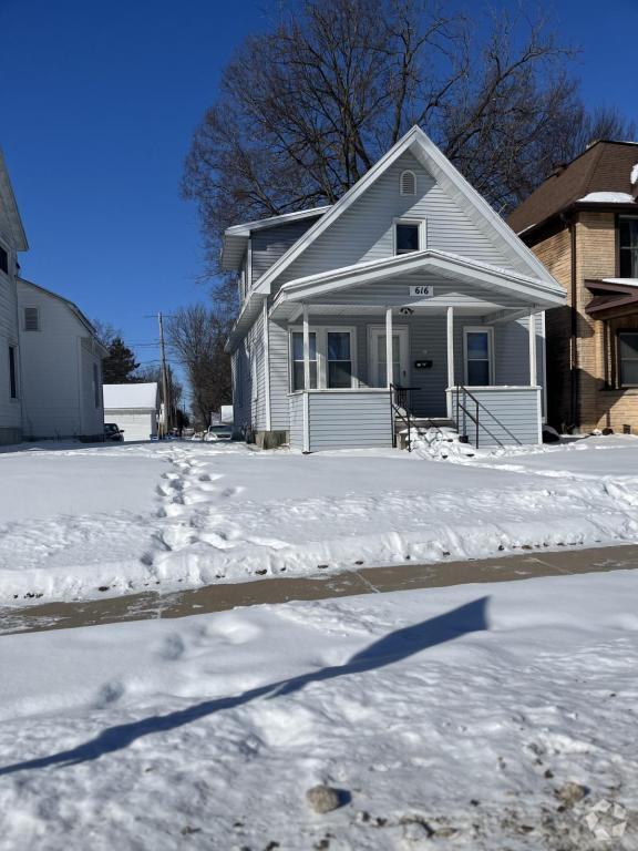 Building Photo - 616 First Avenue Rental