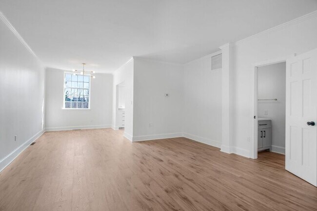 Photo - 1216 Sophia St