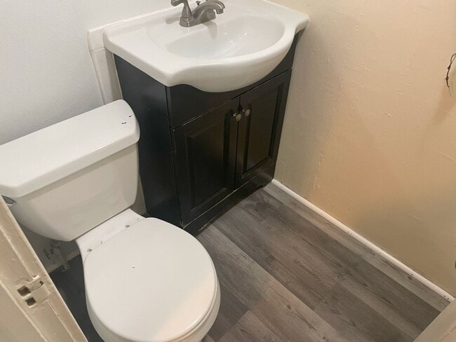 Photo - <b>Quaint Sparks Studio<br><br> Unit 615 18Th Street