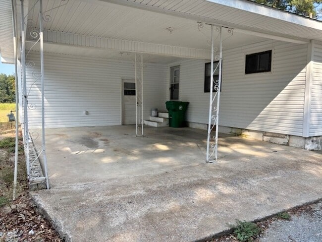 Photo - 3 Bedroom, 2 Bath home.