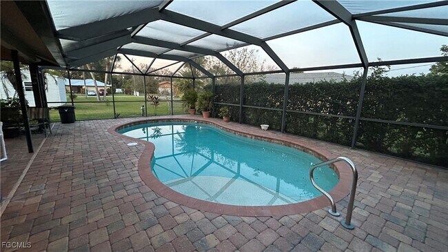 Photo - 254 David Ave