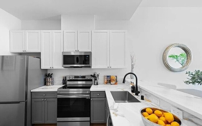 Photo - 317 29th St Unit 307