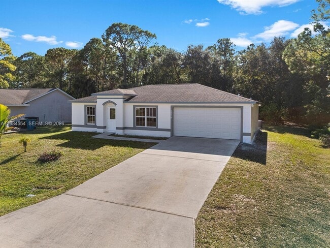 Photo - 1774 Glenridge St NW