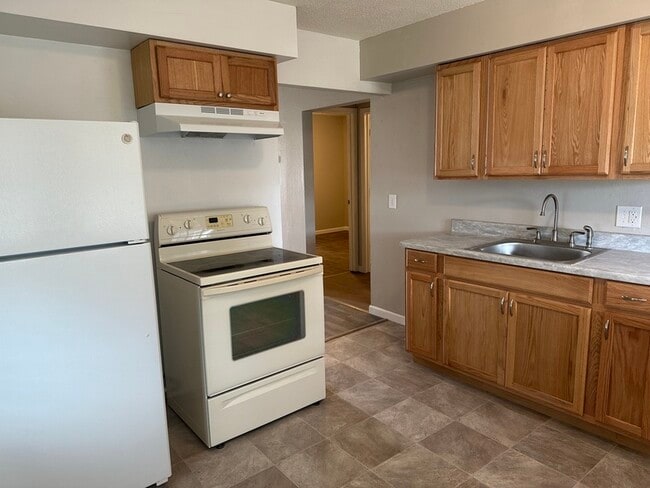 Photo - 120 Lakeside Ave