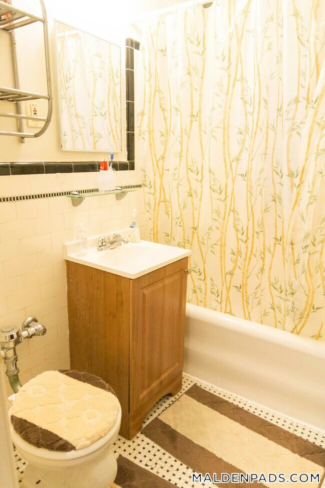 Photo - 349 Pleasant St Unit B3-1