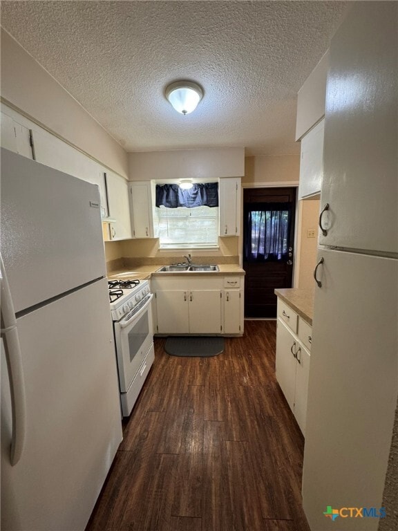 Photo - 815 Burges St