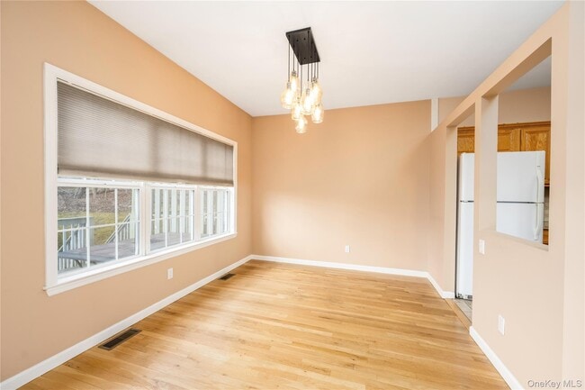 Photo - 1476 Iroquois St
