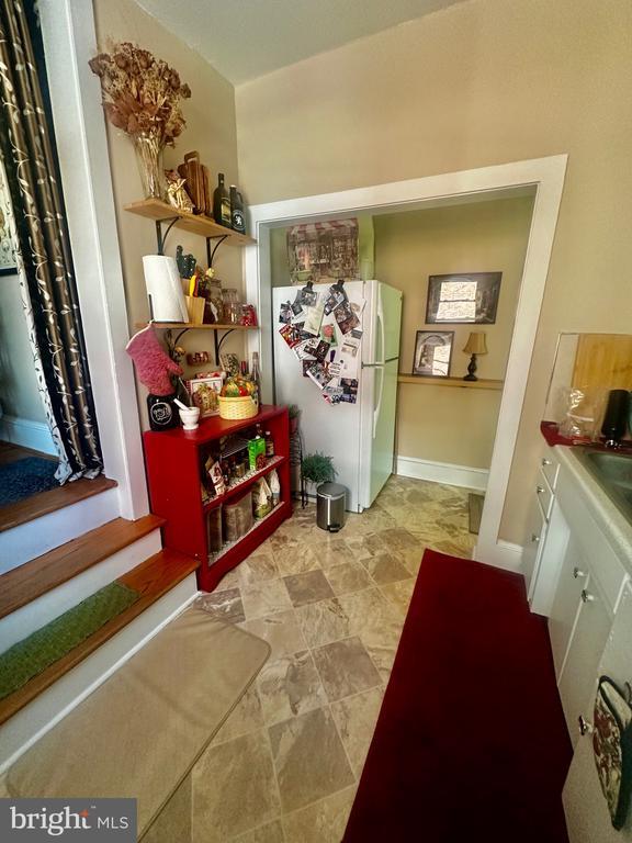 Photo - 214 Gay St