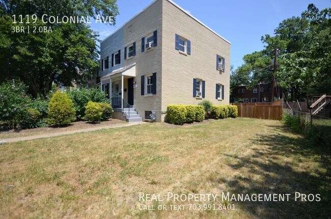 Photo - 1119 Colonial Ave