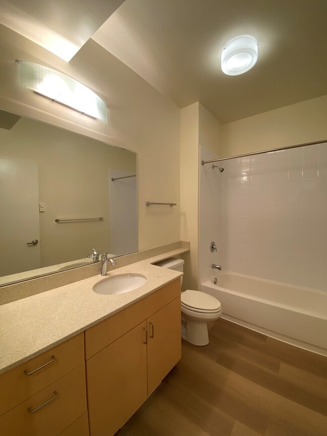 418 Bathroom - Library Place
