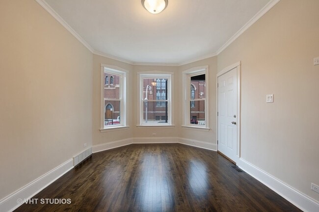 Photo - 2305 N Ridgeway Ave Unit 1