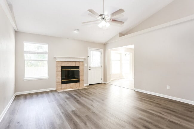 Photo - 548 Edward Rutledge St