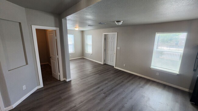 Photo - PALO ALTO HEIGHTS- 3bedroom 2 bath Home