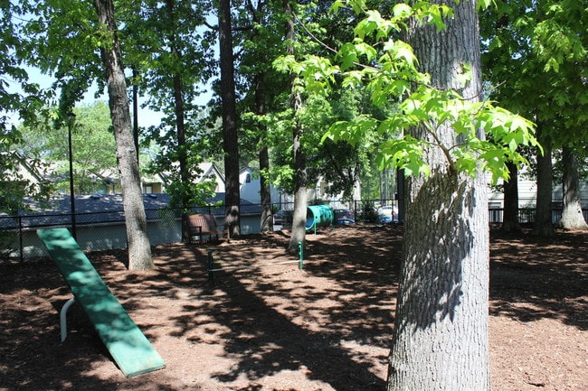 Dog Park - Grand Highlands Apartments