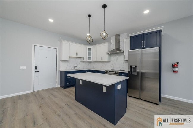 Photo - 202 W 7th St Unit 2F