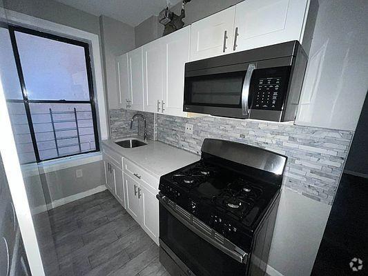 Building Photo - 2 bedroom in BRONX NY 10468 Unit 1B Rental