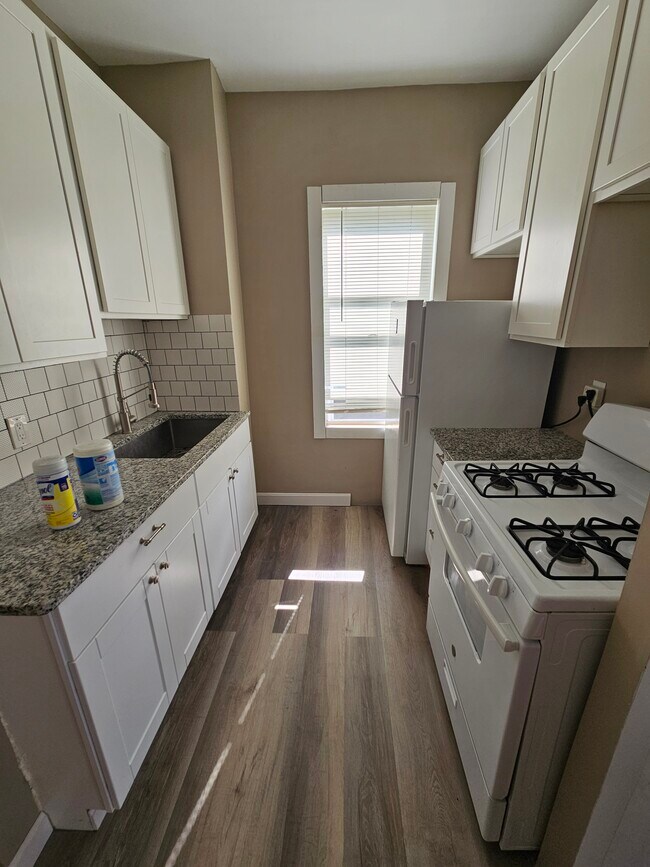 Photo - 46 Bay St Unit 3