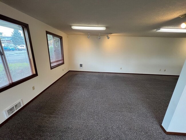 Photo - 11640 SW Corby Dr