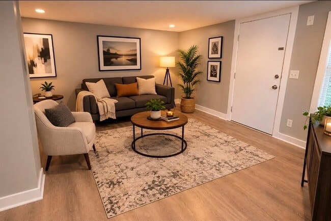 432 1/2 Highland Ave