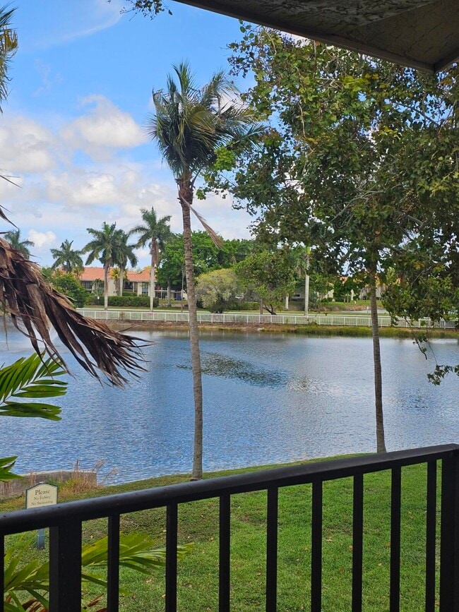 Photo - 1660 Windorah Way Unidad H