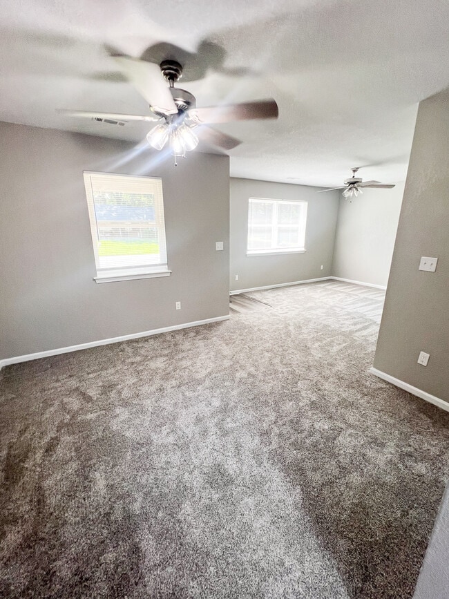Photo - 6021 Camellia Dr Unidad A