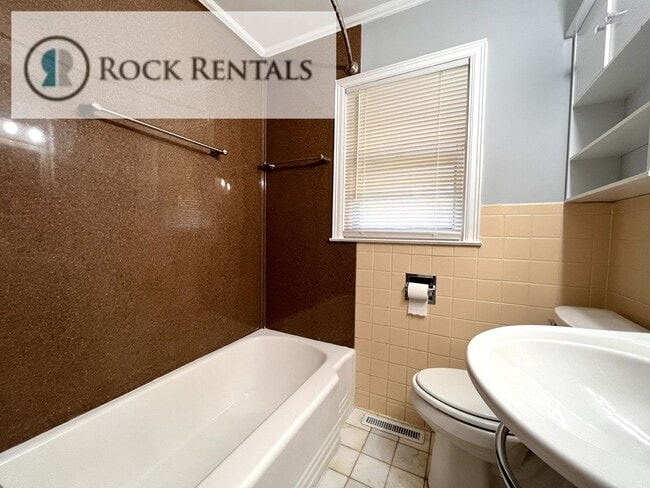 Photo - Cute 2 Bed 1 Bath House in Great Neighborhood