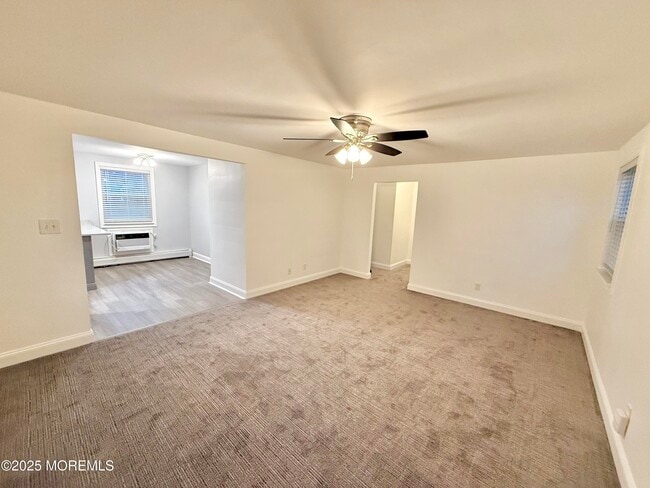 Photo - 169 Manor Dr