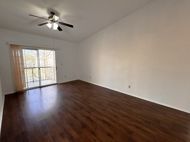 Photo - 1948 Lake Atriums Cir