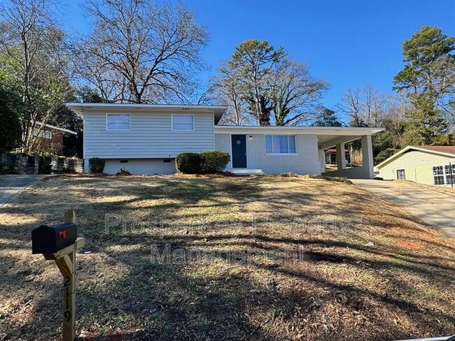 Building Photo - 2119 Shelby St