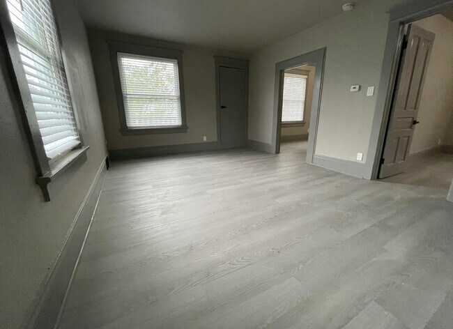 Photo - 3172 N Holton St Unit 3172 N Holton St (lower)