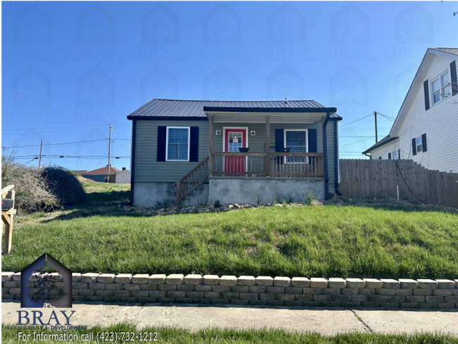 Building Photo - Renovated 3BR / 1BA house in central Kingsport