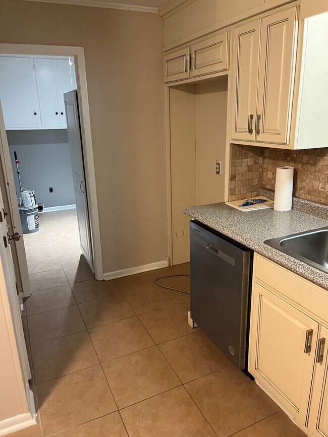 650 Dogwood Trail