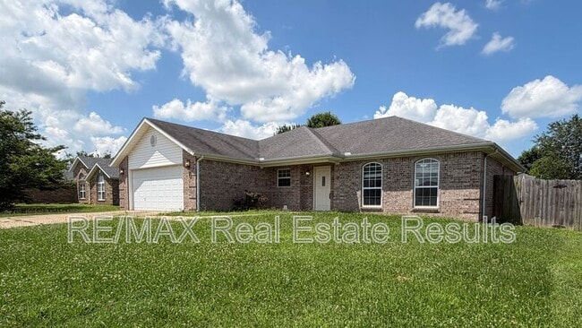 Photo - 1912 SW Fremont Rd