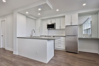 Building Photo - 15 Walmer Rd