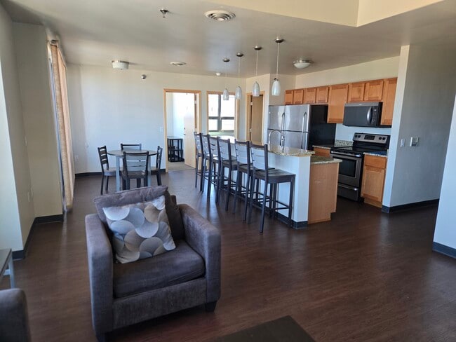 Furnished 6 bedroom