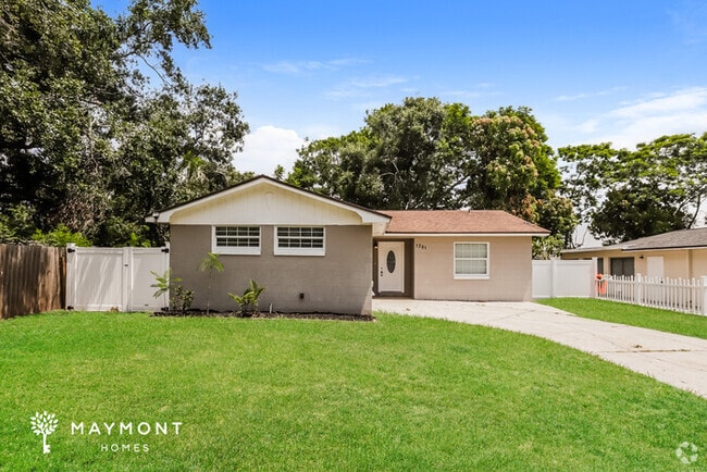 Building Photo - 1751 Elbert Acres Ct NE Rental