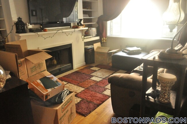 Building Photo - 50 Evergreen St Unit 23