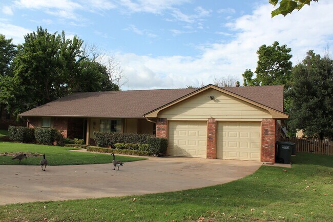 Photo - 517 Partridge Ln House