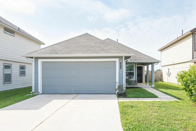 Building Photo - 19411 Plantation Maple Dr